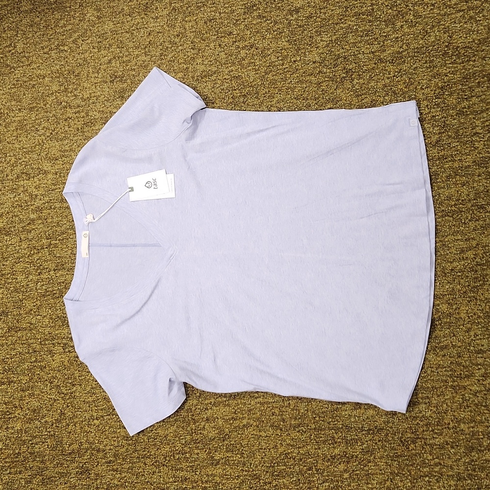Tasc Nola VNeck Tee, Cloud Blue, Large